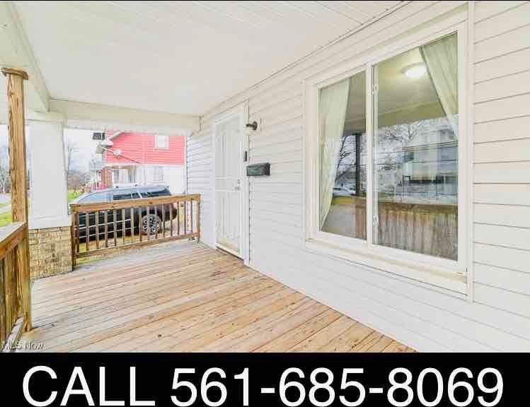 435 Margaret Street - Photo 6 of 33