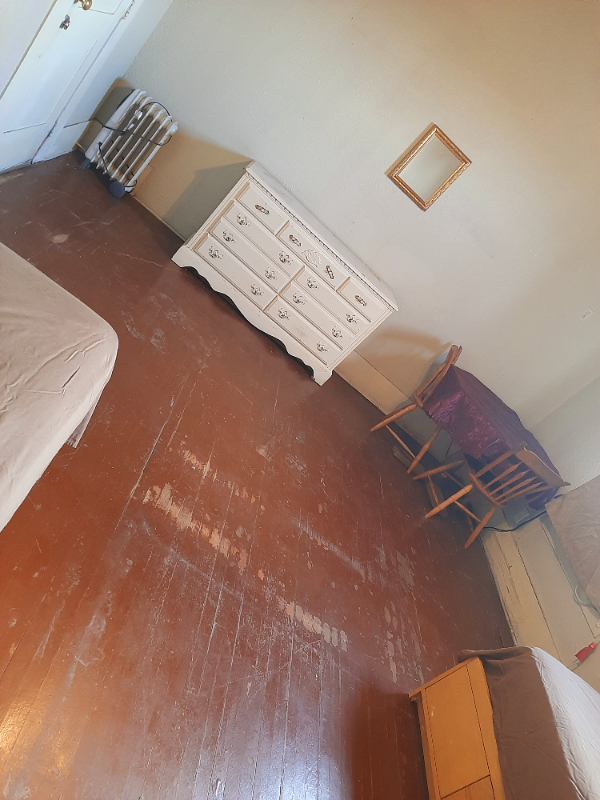 1816 E Houston St #2 - Photo 3 of 4