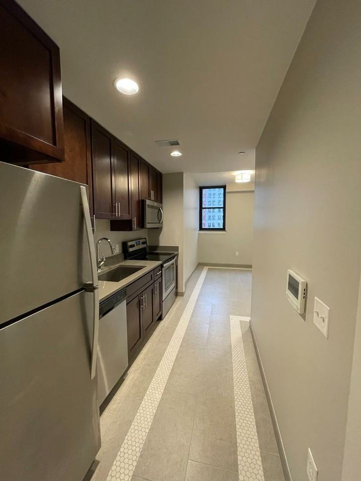 The Farwell - Photo 6 of 50