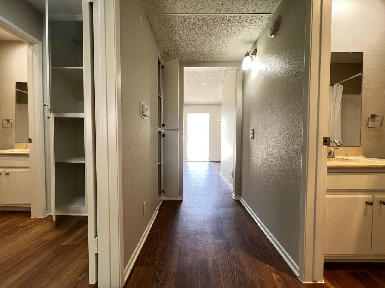 !!!!MOVE IN SPECIAL QUALIFIED APPLICANTS SIX WEEKS FREE RENT!!!! CALL NOW - Photo 7 of 12