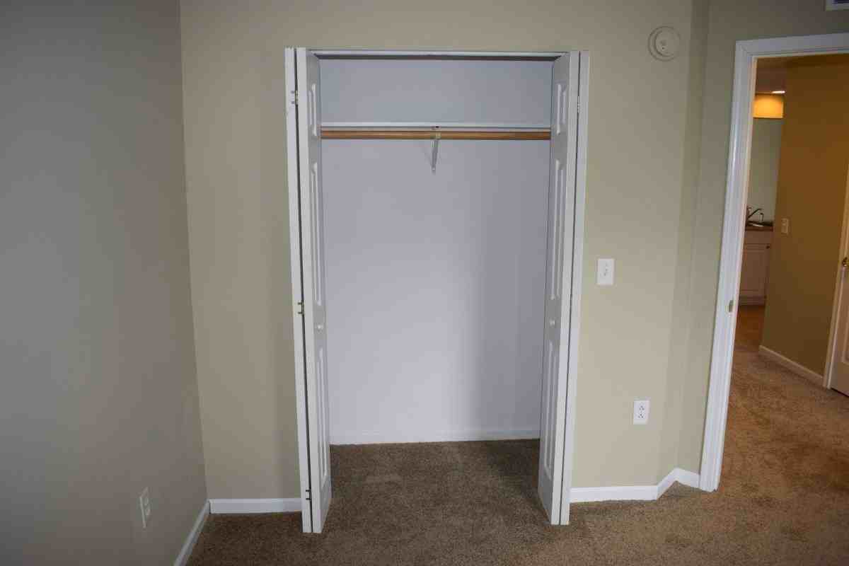 Clover Crossings Apartments - Photo 7 of 17