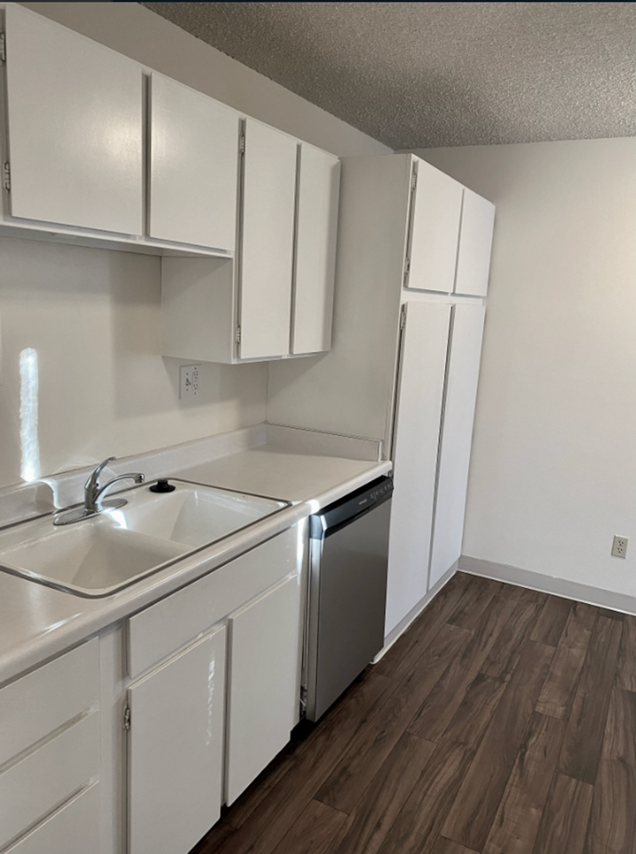 1155 E 200 S - Photo 6 of 50