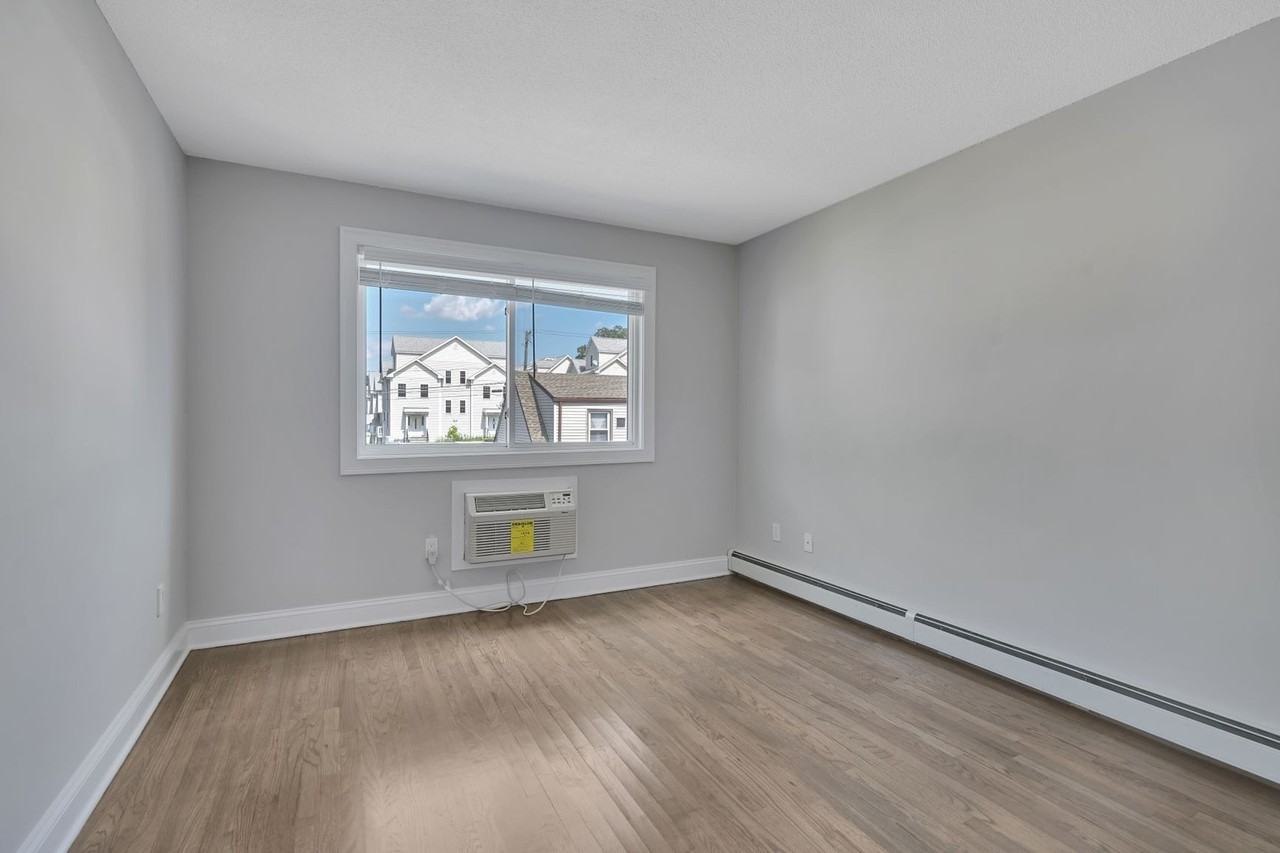 21 Clinton LLC - Photo 7 of 20