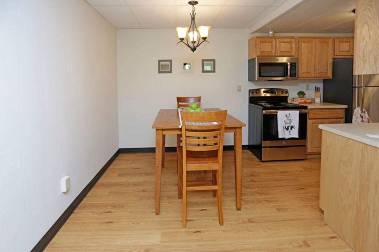 Ridgewood Apartments - Photo 6 of 15