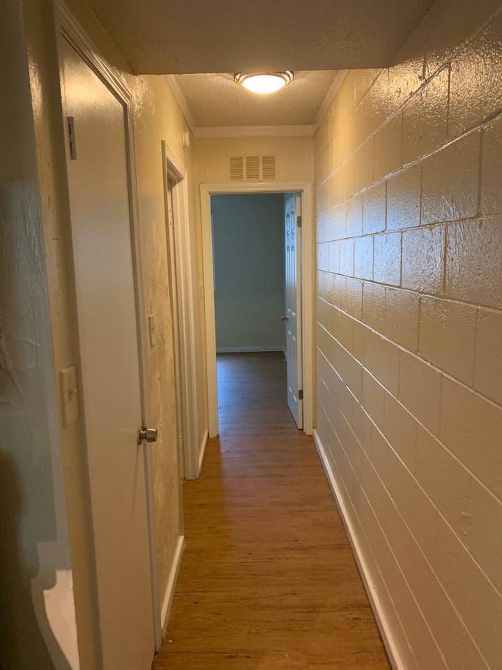 Georgia Ave 190 - Photo 6 of 11