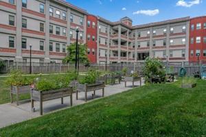 featured image of 75 Wells St