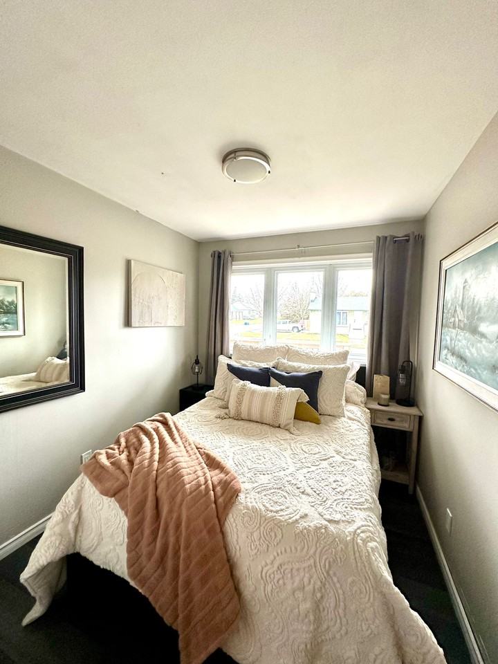 108 Ontario Street - Photo 3 of 10