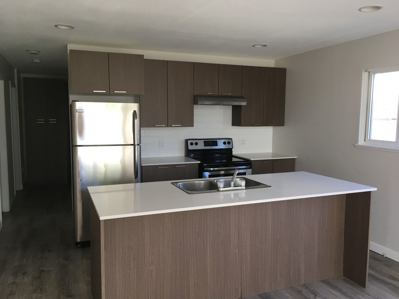 5105 214 Street Unit 1 - Photo 2 of 19