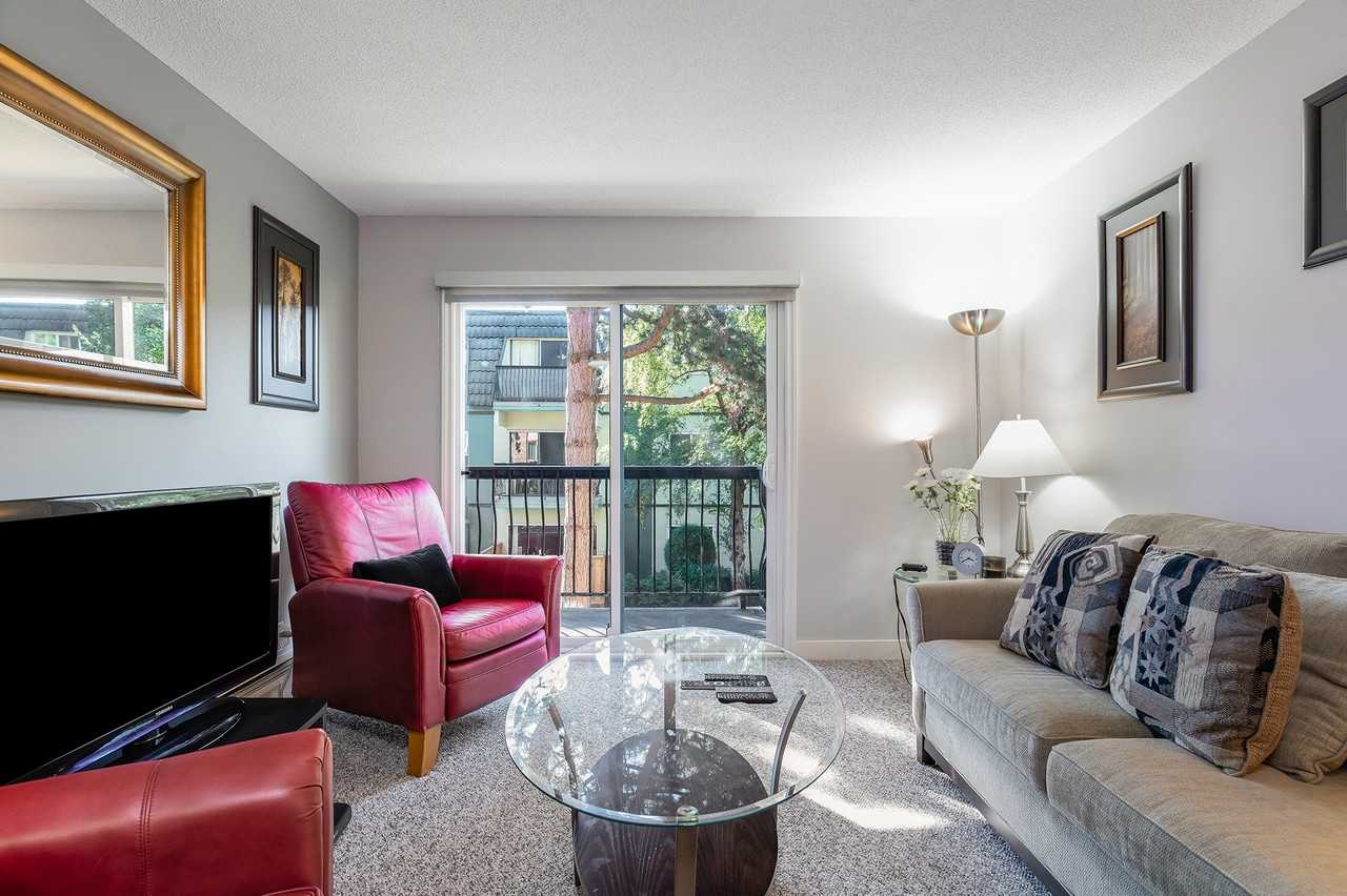 Blair House - Photo 2 of 14