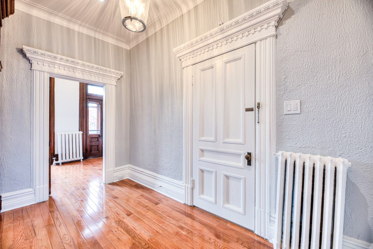 449 Avenue Mount Pleasant - Photo 6 of 17