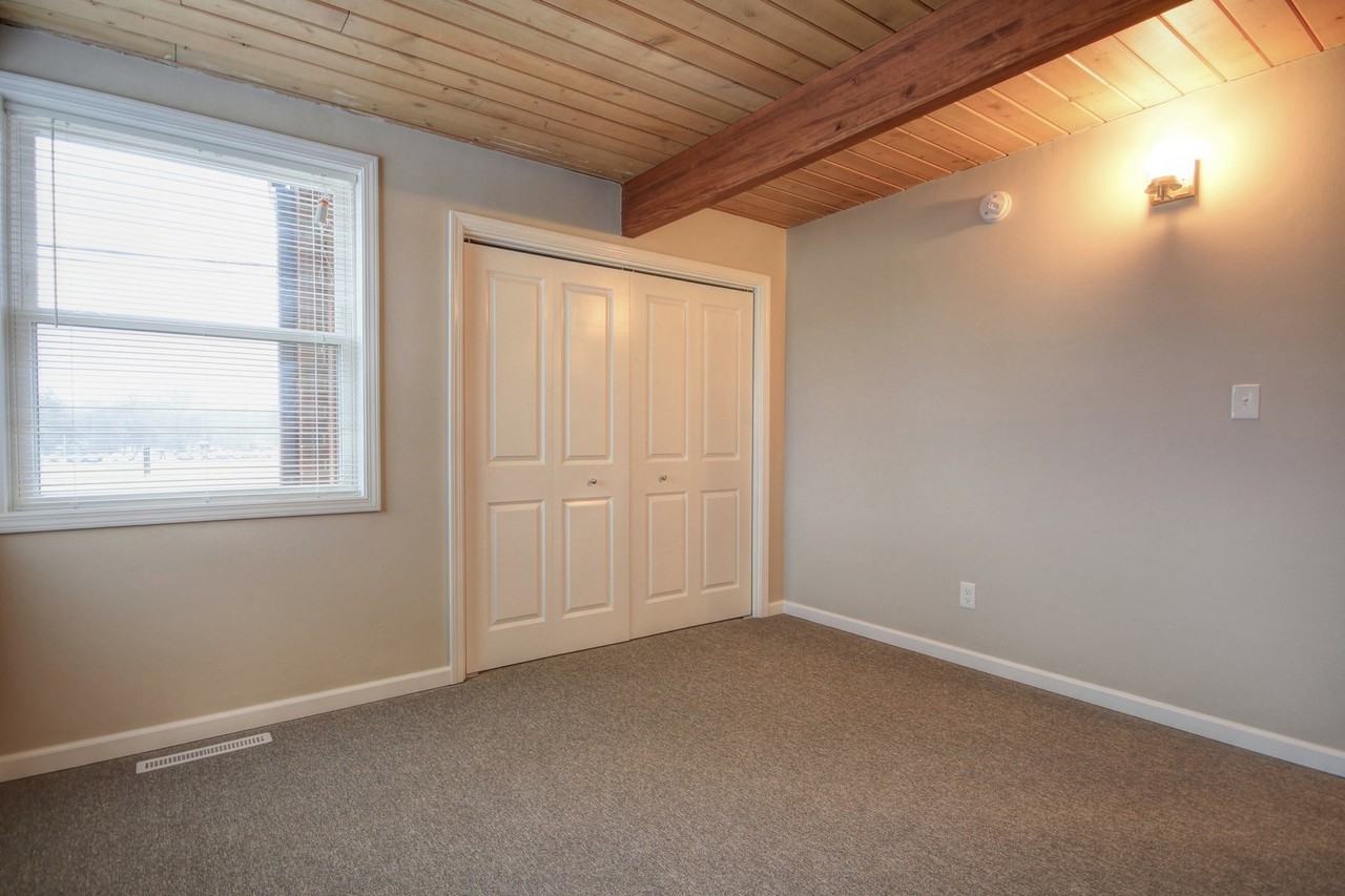 Iowa and Vine - Photo 4 of 7