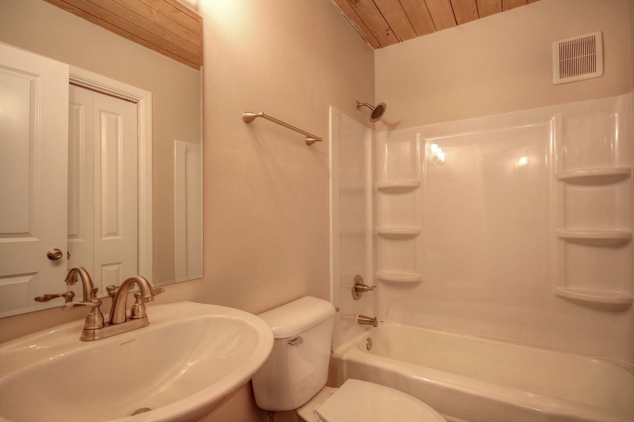 Iowa and Vine - Photo 5 of 7