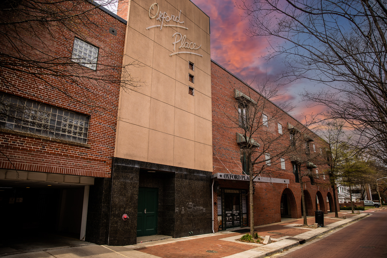Oxford Place Apartments - Photo 4 of 6