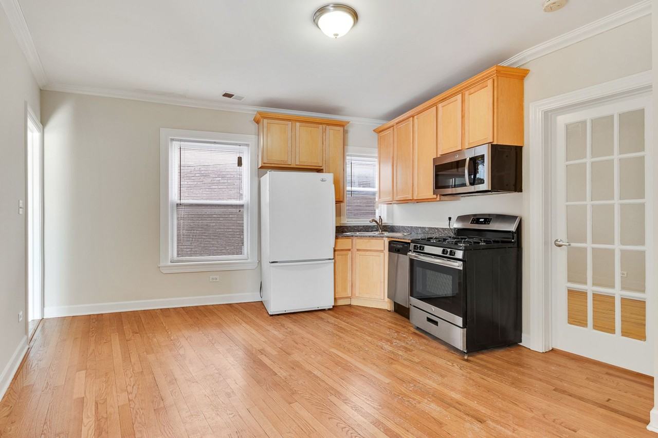 628-34 W. Roscoe - Photo 5 of 8