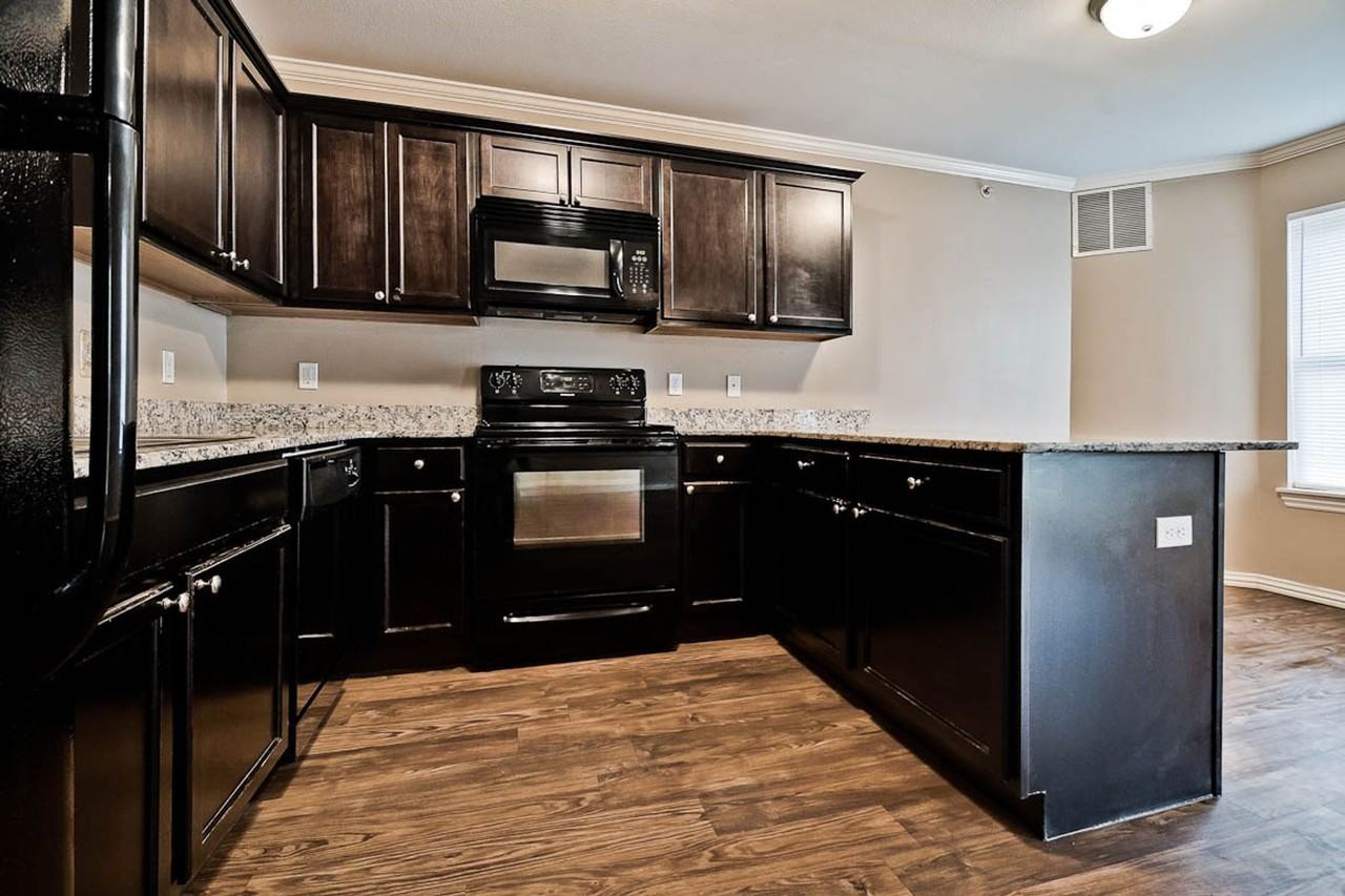 Cedar Circle - Photo 2 of 47