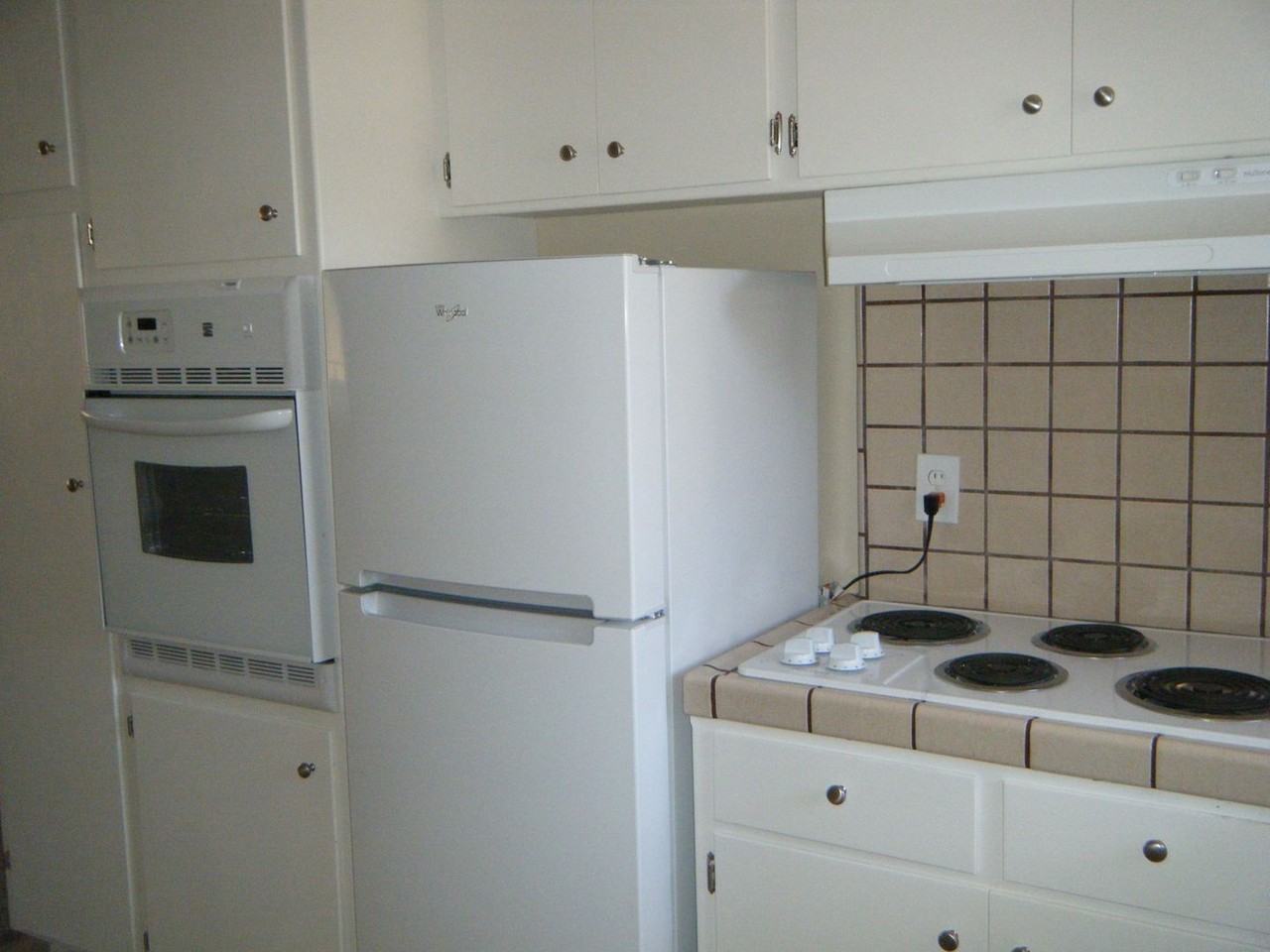 040 - Mariposa Apts - Photo 3 of 8