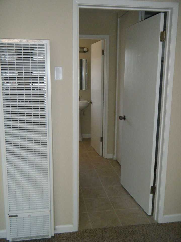 040 - Mariposa Apts - Photo 5 of 8