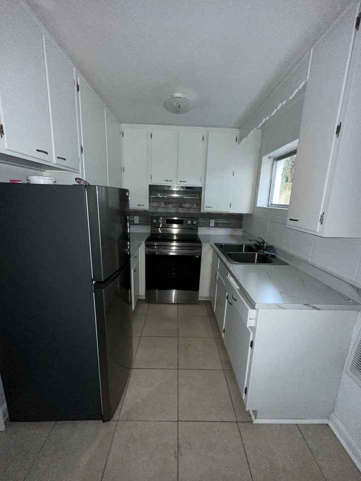 615 E. Park Avenue - Photo 4 of 8