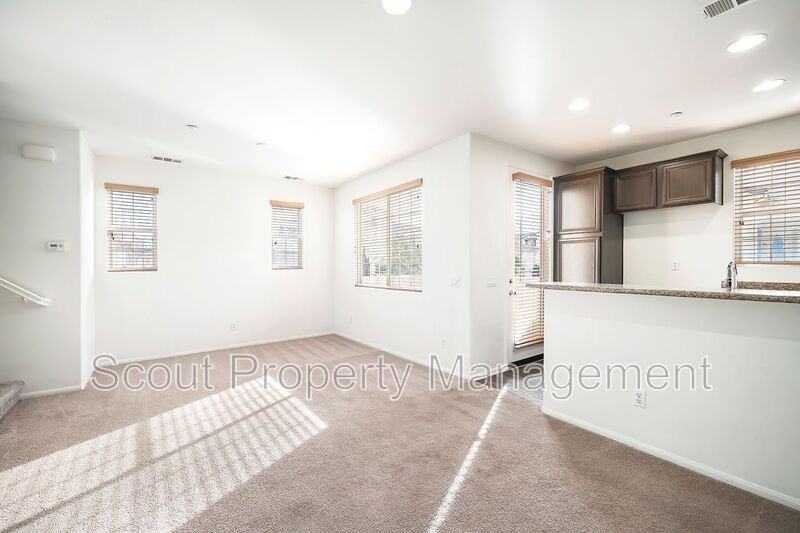 31190 Strawberry Tree Ln - Photo 3 of 19