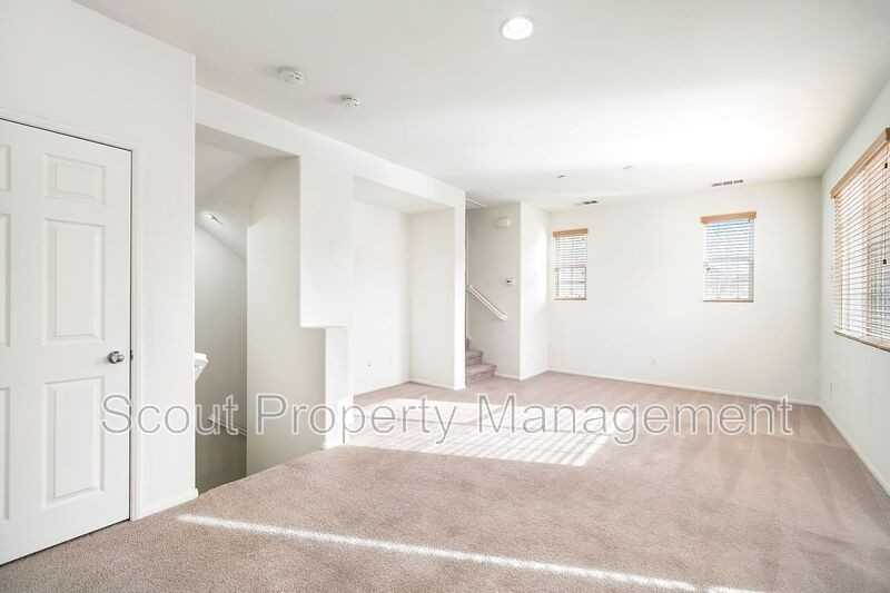 31190 Strawberry Tree Ln - Photo 4 of 19