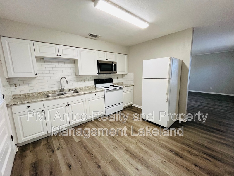 1203 Buddwood Rd - Photo 3 of 13