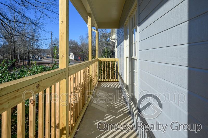 7504 Carrolwood Way - Photo 6 of 50