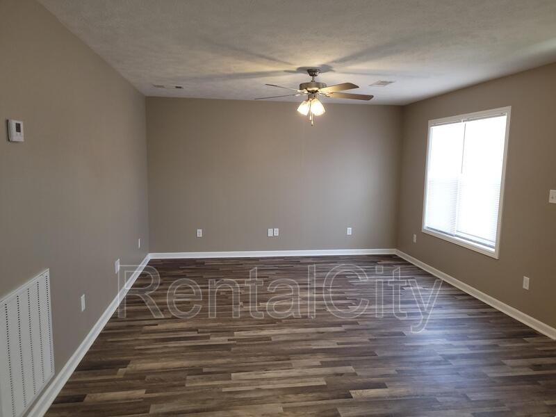 473 Dana Ave - Photo 3 of 15