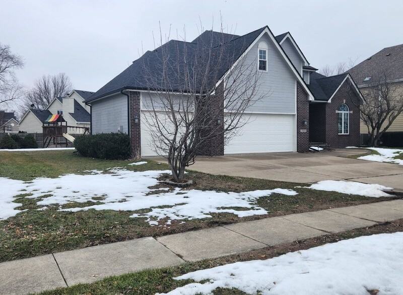 13500 Sheridan Ave - Photo 2 of 42