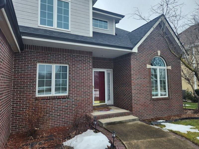 13500 Sheridan Ave - Photo 3 of 42