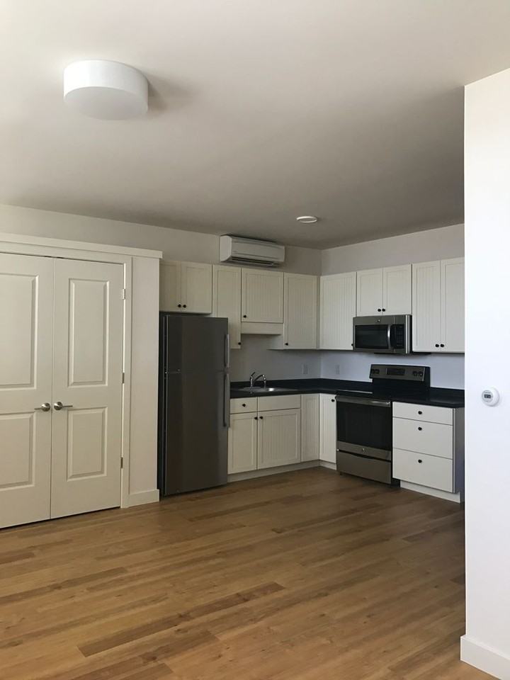 375 North Avenue, LLC (Liberty House) - Photo 4 of 48