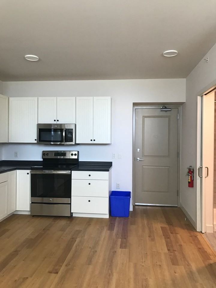 375 North Avenue, LLC (Liberty House) - Photo 3 of 48