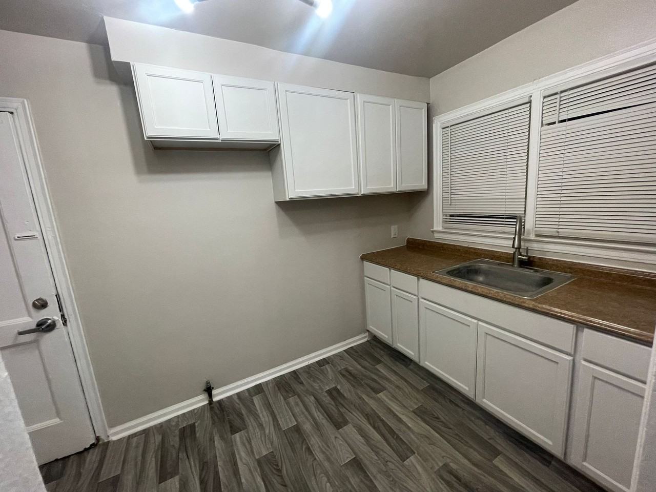 Detroit Living Apartments - Photo 2 of 9