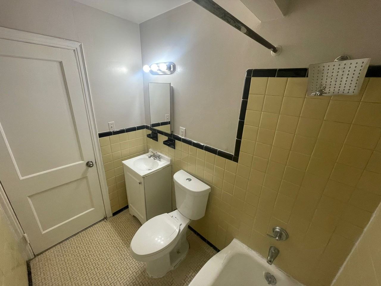 Detroit Living Apartments - Photo 4 of 9