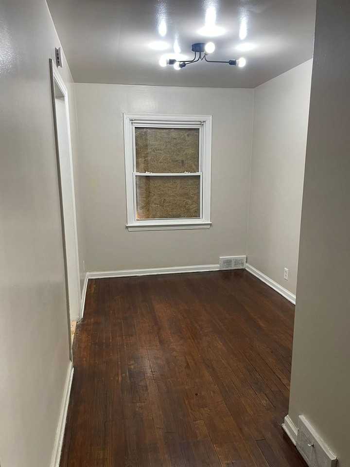 Detroit Living Apartments - Photo 6 of 9