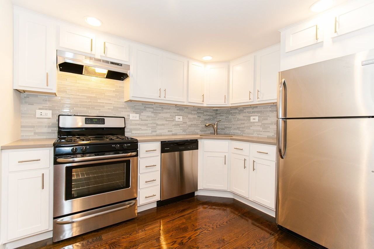 2600-10 N. Racine / 1206-10 W. Wrightwood - Photo 4 of 9