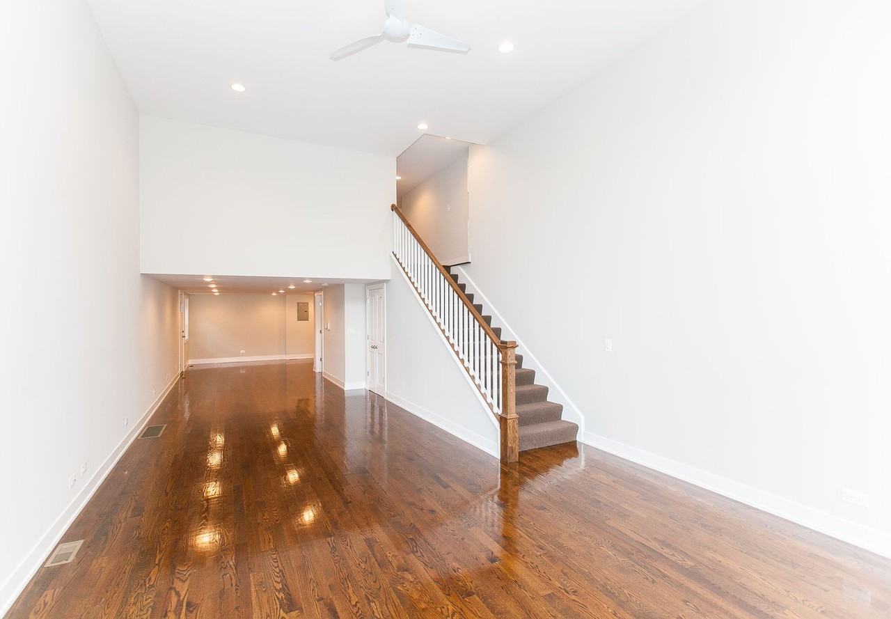 2600-10 N. Racine / 1206-10 W. Wrightwood - Photo 5 of 9