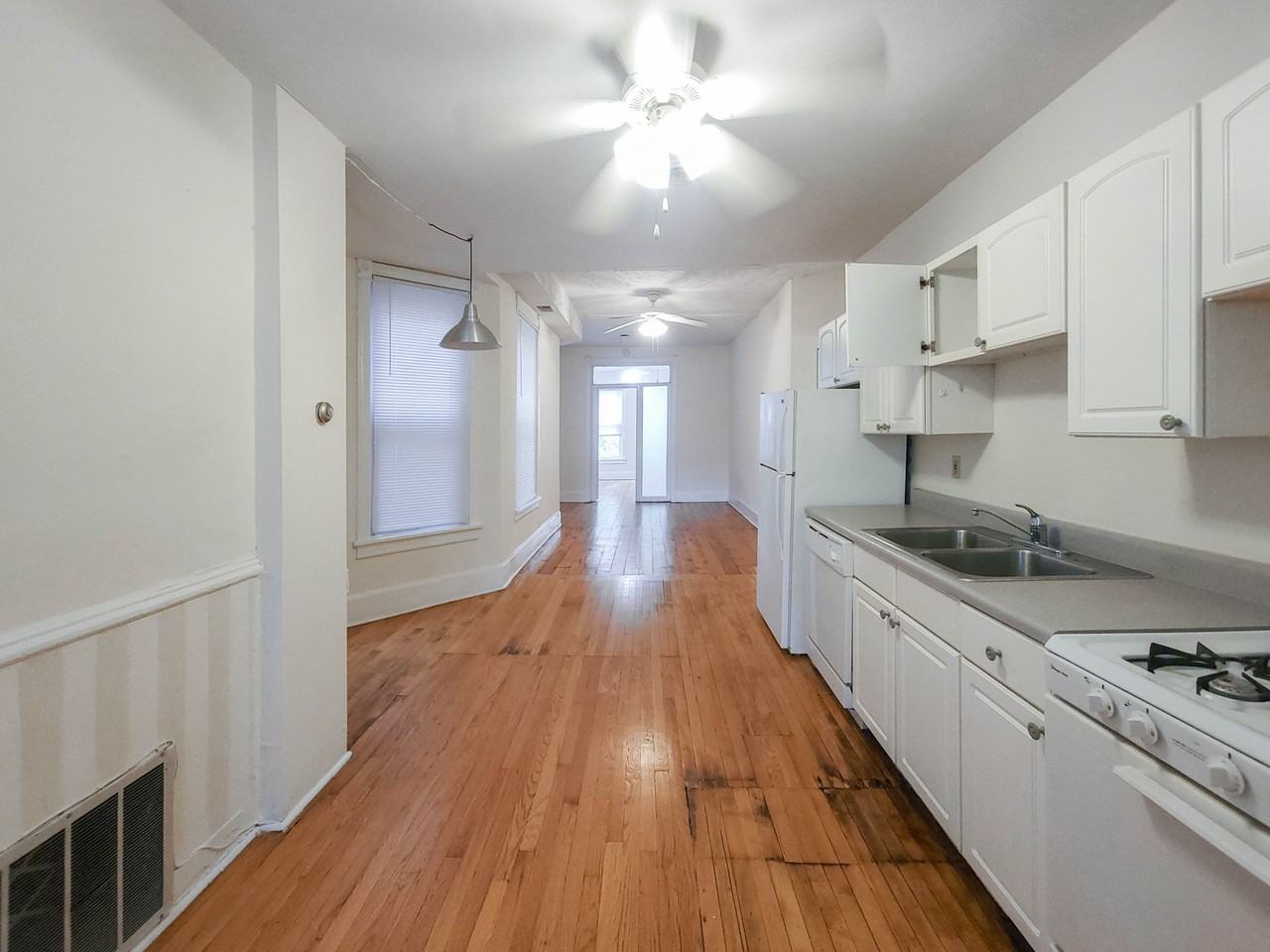 2600-10 N. Racine / 1206-10 W. Wrightwood - Photo 6 of 9