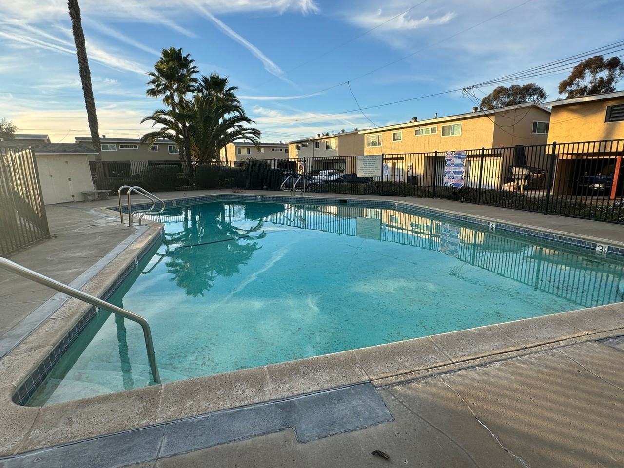 386 Compton Street - Photo 3 of 5