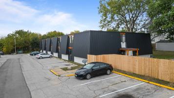 featured image of 7631 Hickman Rd