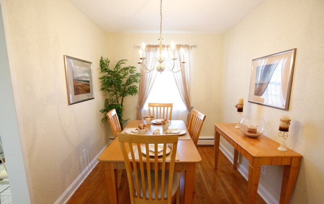 Admiral Pointe - Photo 7 of 12