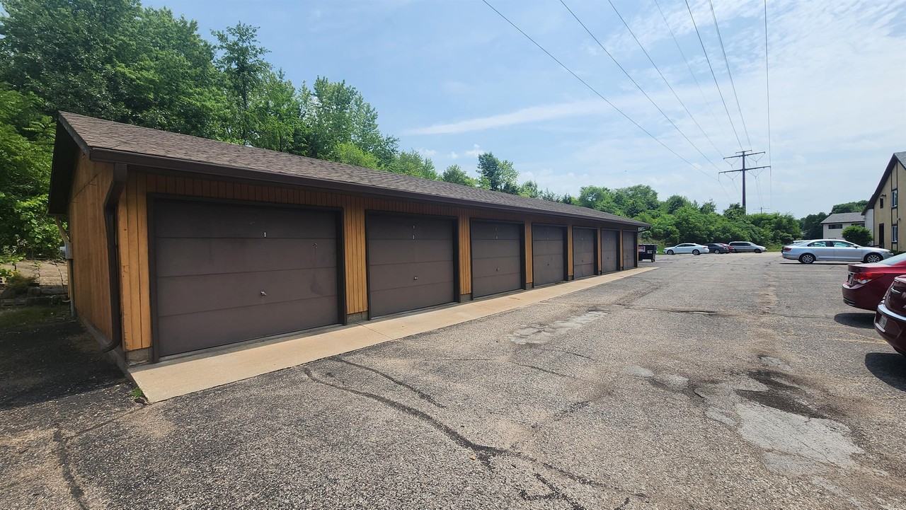 1116 10th Avenue North - Photo 2 of 5