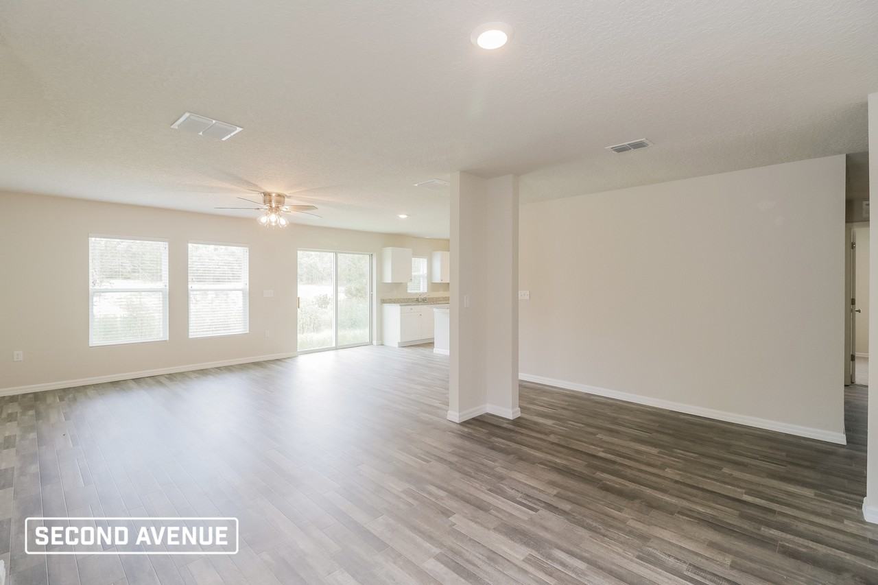 6690 N Roland Dr - Photo 5 of 19