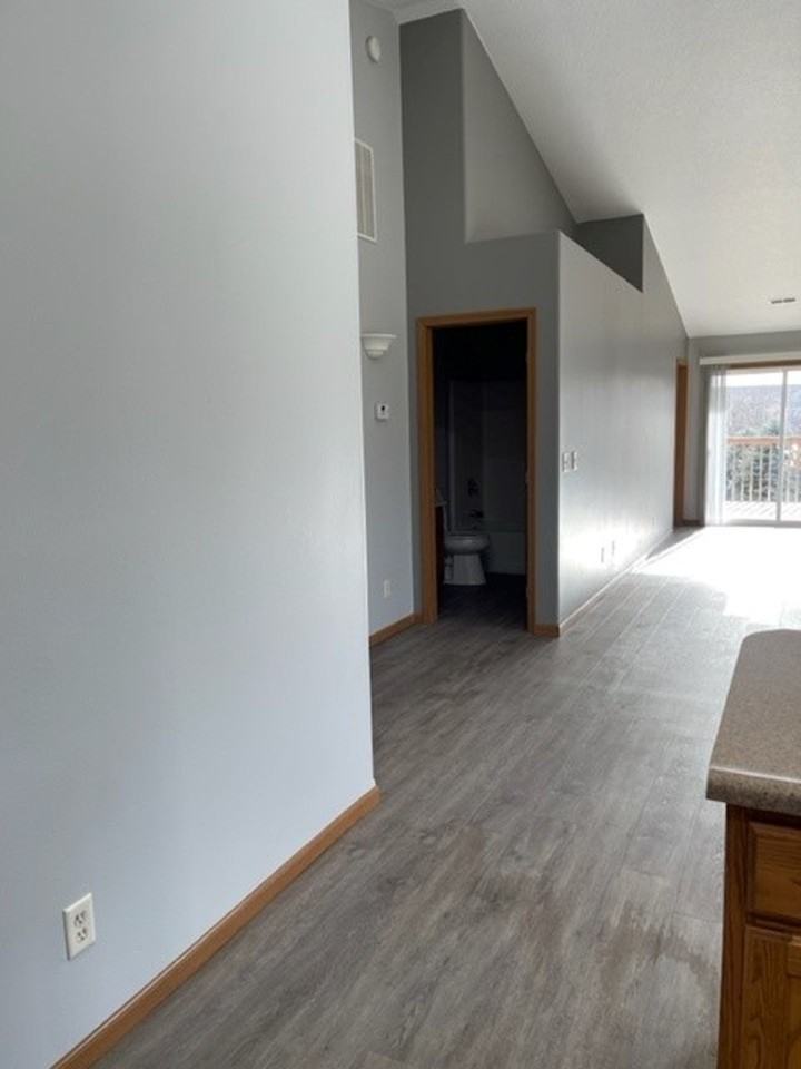 19 - 101 Whitetail Place - Photo 3 of 6