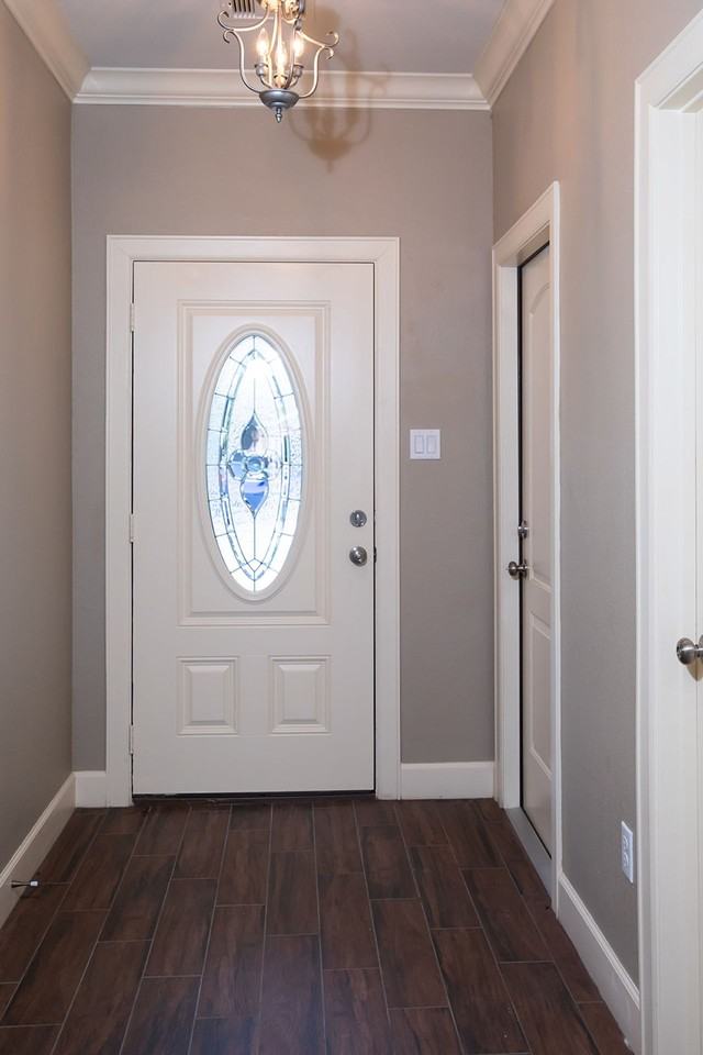 Duplex For Lease - Photo 5 of 20