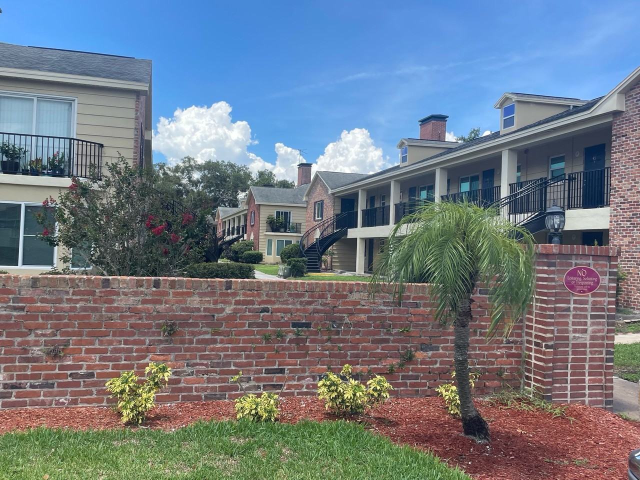 Arbors At Belleair Apartments - Photo 7 of 31