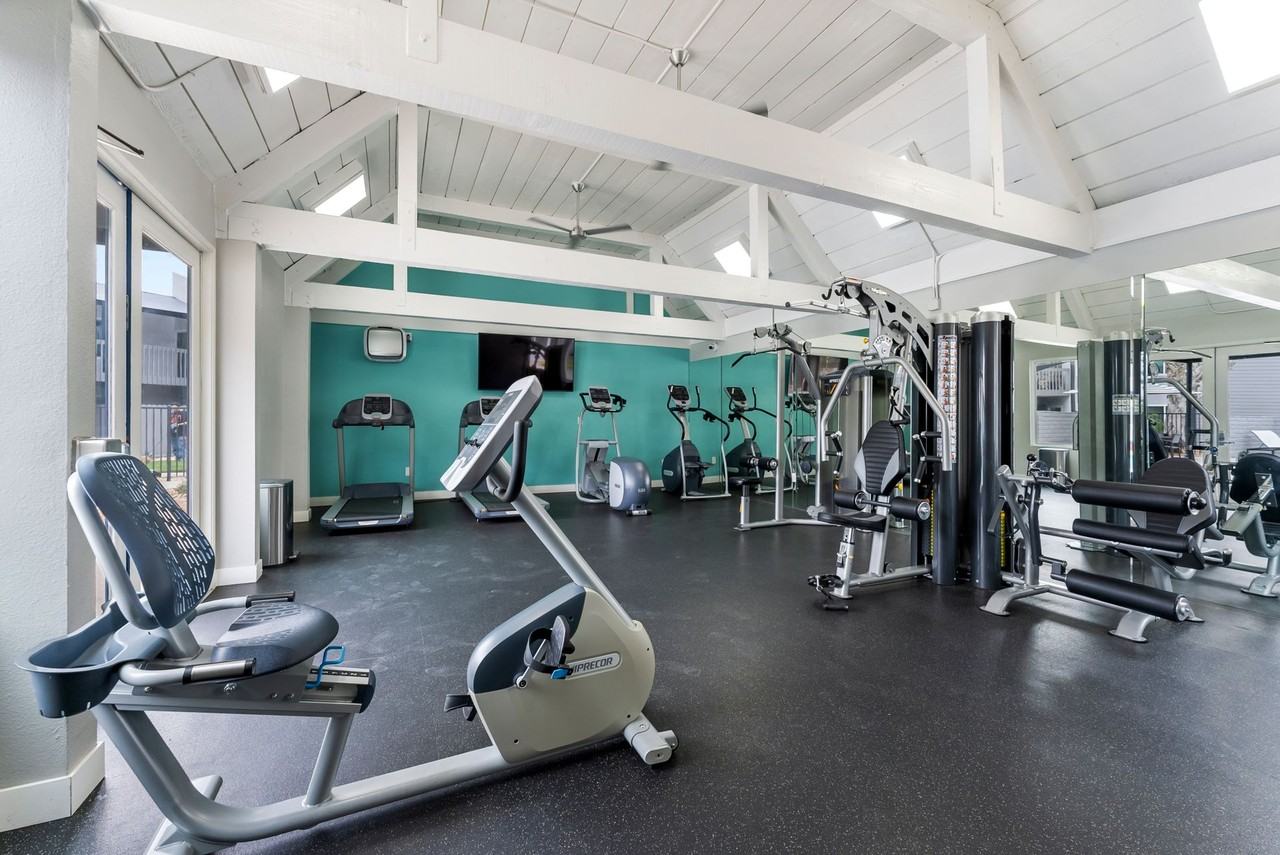 The Edward Apartments - Photo 3 of 34