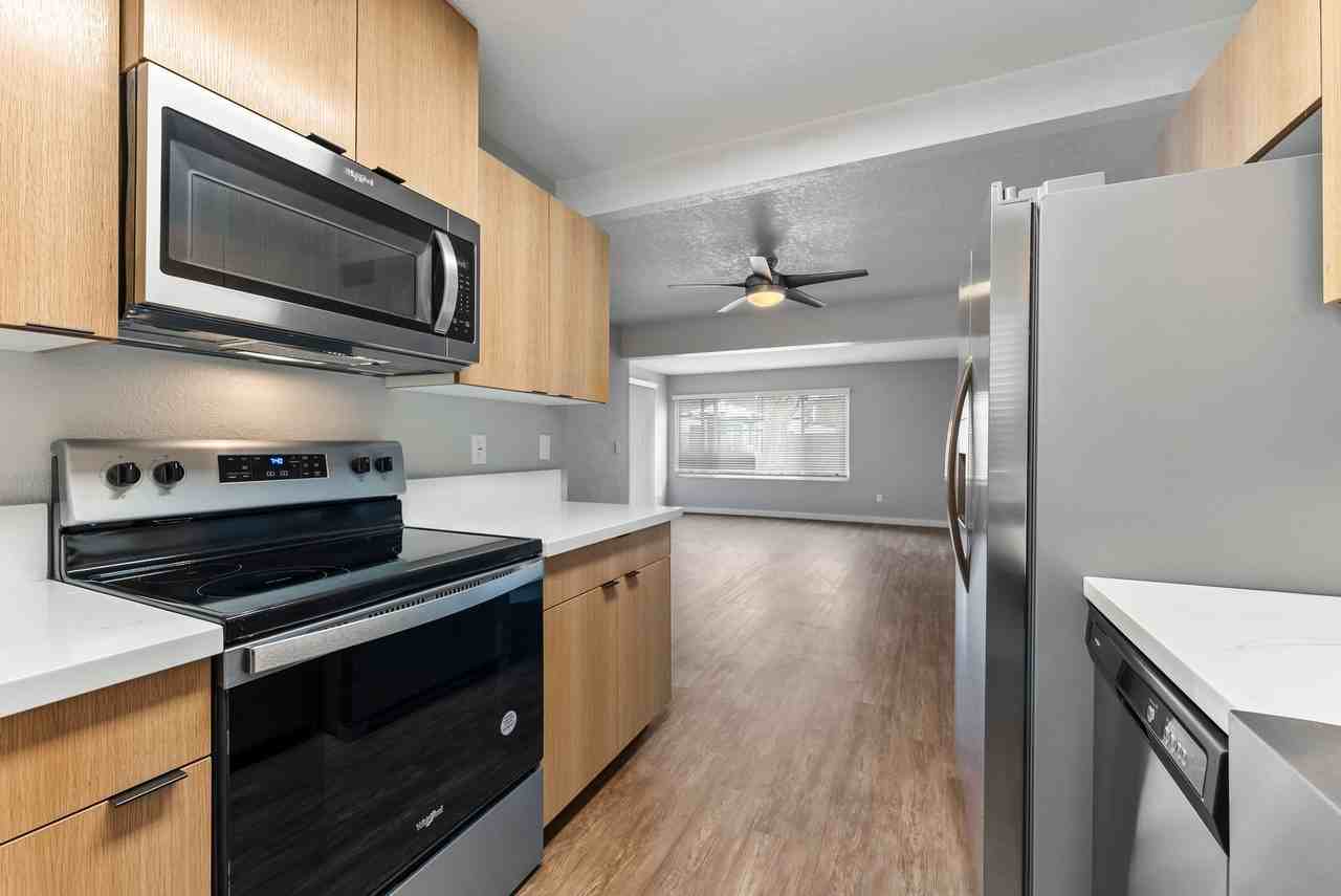 The Edward Apartments - Photo 4 of 34