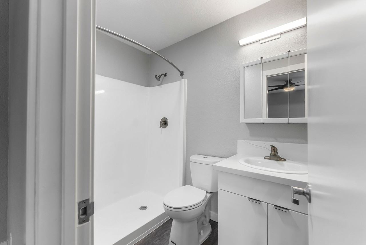 The Edward Apartments - Photo 7 of 34