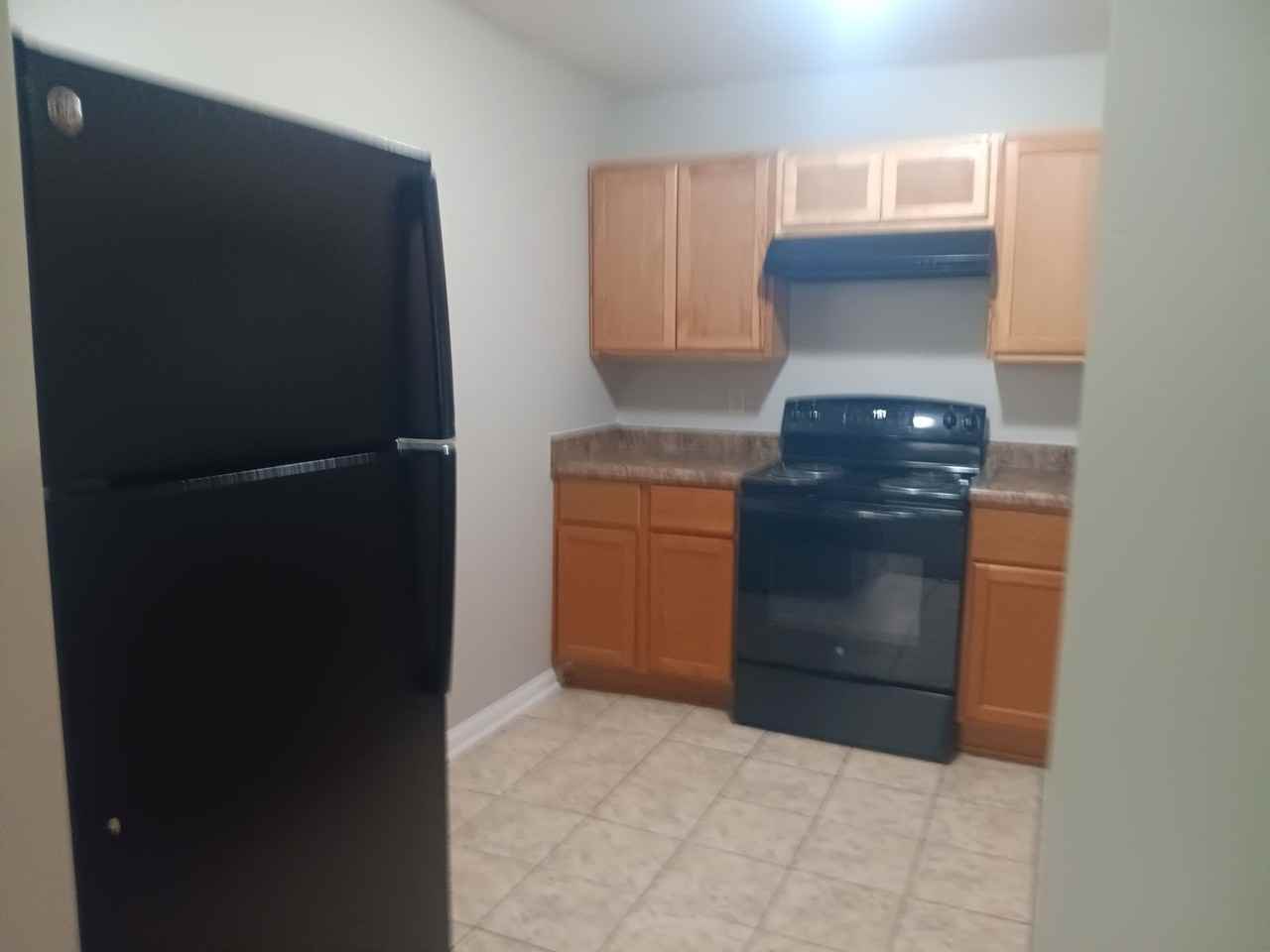 *AFFORDABLE 1 & 2 BD. APARTMENTS * UNDER NEW MANAGEMENT *Ask About Our Move - Photo 6 of 8