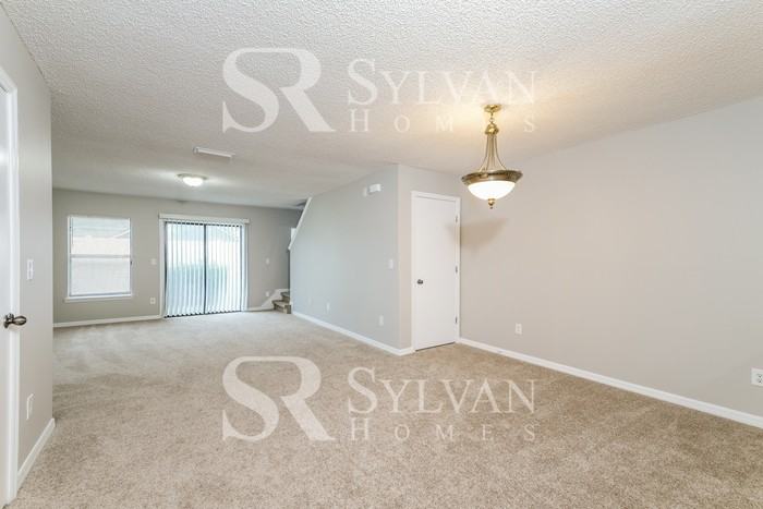 10632 Academy Park Dr - Photo 3 of 15